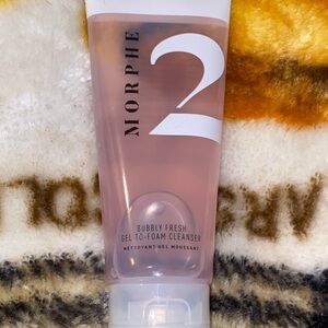 Morphe 2 Bubbly Fresh Gel-to-Foam Cleanser - Soft Pink